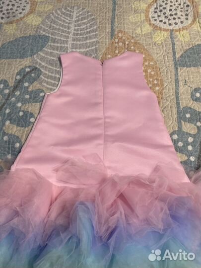 Нарядное платье 128