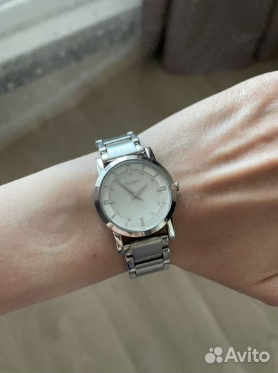 Женские часы dkny б/у