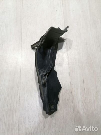 Накладка петли капота Уголок жабо Renault fluence