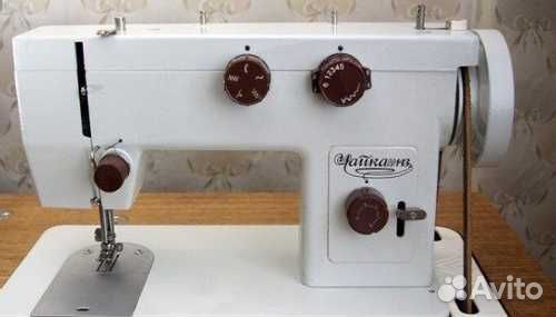 Швейная машинка Чайка 143