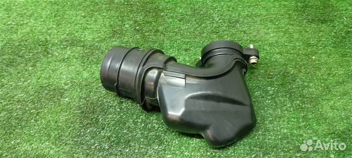 Патрубок воздушного фильтра VW Golf VII 2012