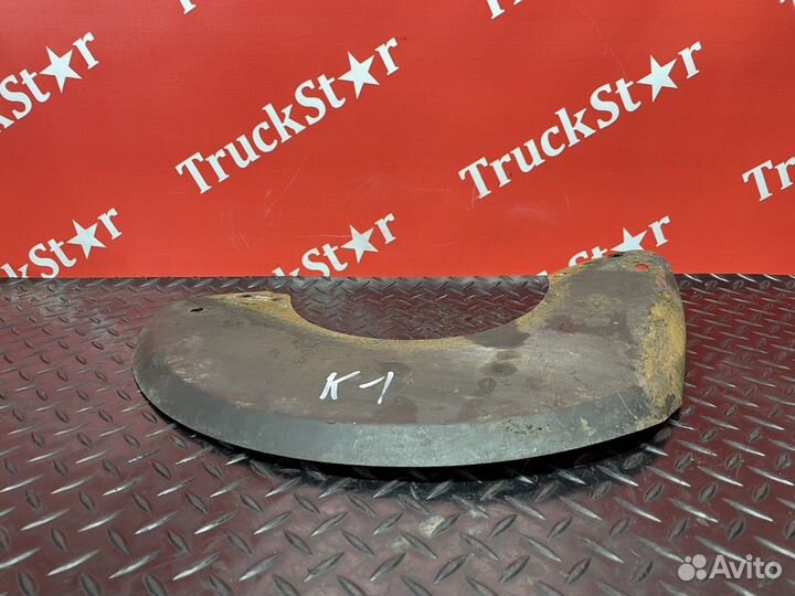 Пыльник тормозного диска левый камаз 5490