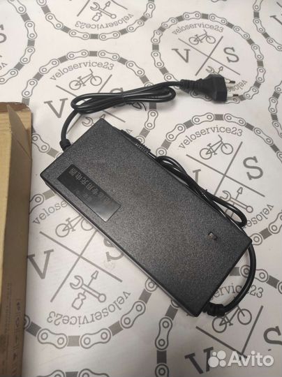 Зарядное устройство для электросамоката