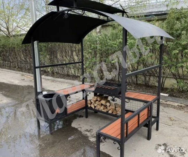 Мангал с крышей