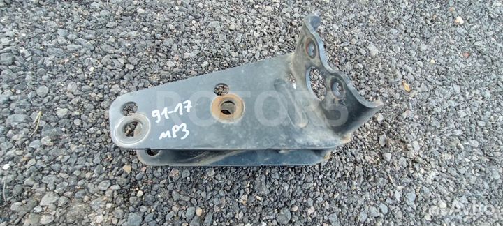 Кронштейн усилителя переднего бампера A9303100409