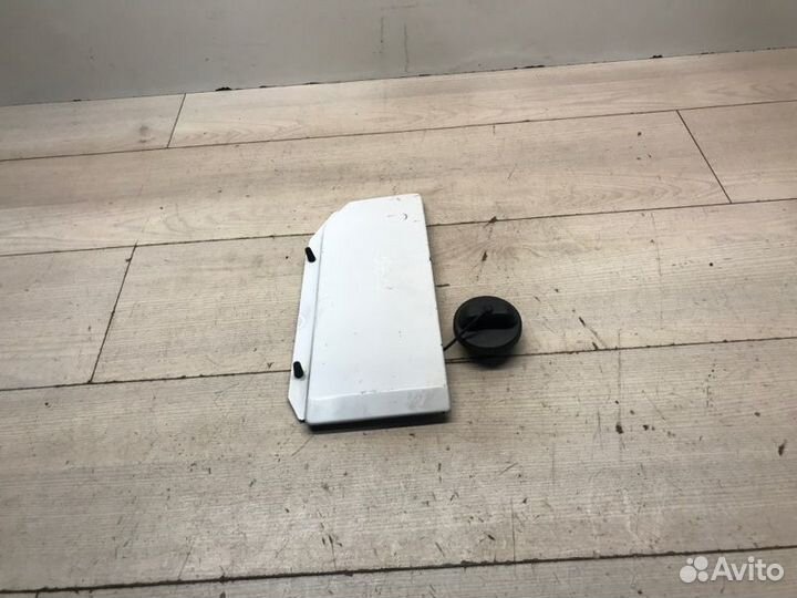 Лючок топливного бака Mercedes Sprinter W906