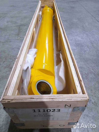 Гидроцилиндр ковша ZE335E