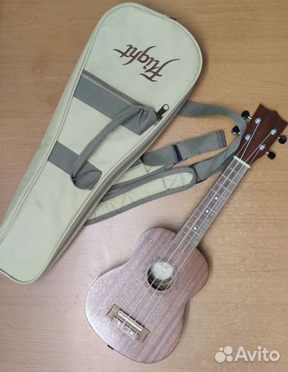 Укулеле flight