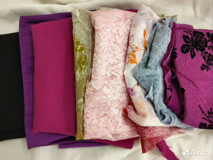 Ткани, лоскутики, гипюр, бархат, шифон. трикотин