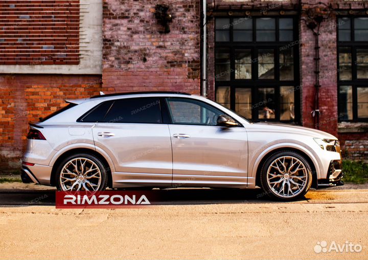 Кованые диски R23 на Audi SQ8