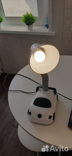 Лампа настольная