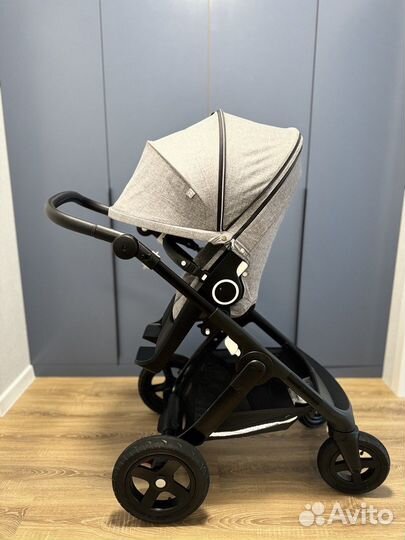 Прогулочная коляска stokke trailz