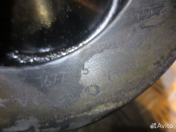 Поршень Volvo 8193990