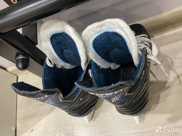 Хоккейные коньки bauer