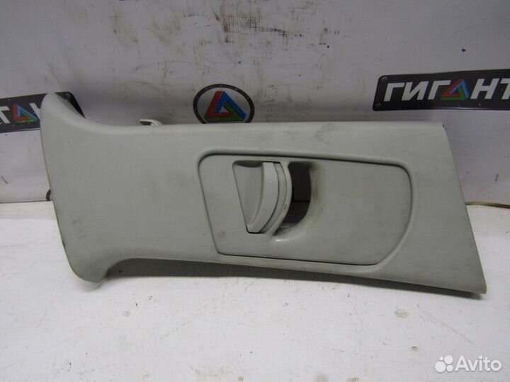 Обшивка стойки Octavia (A5 1Z) 2004-2013