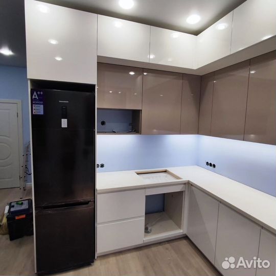 Кухонный гарнитур новый на заказ