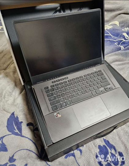 Asus ROG zephyrus g15