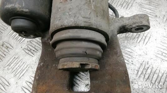 Суппорт тормозной задний левый volkswagen passat B