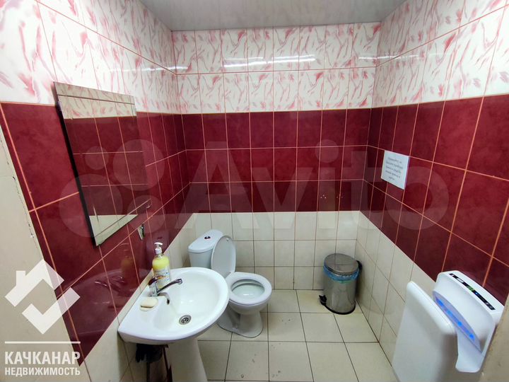 Здание, 400 м²