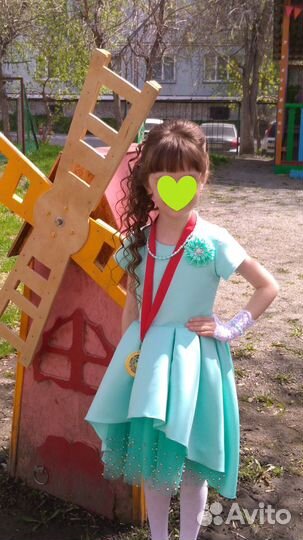 Платье для девочки р-р 32