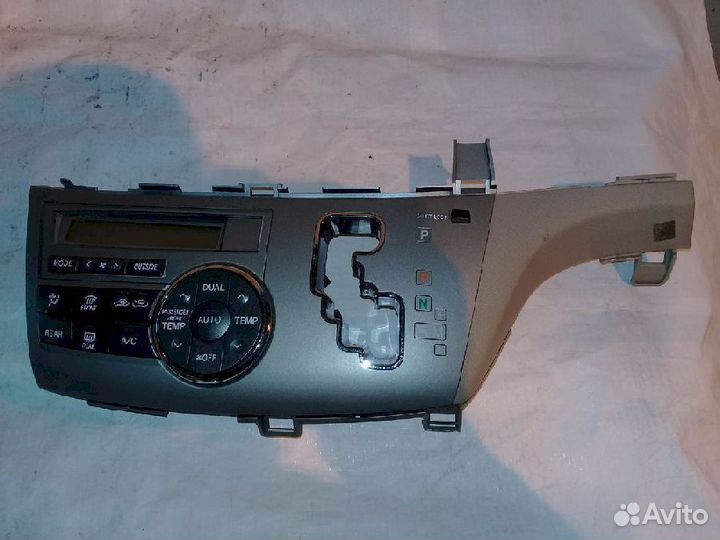 Блок управления климат-контролем Toyota Estima ACR