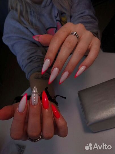 Маникюр, наращивание ногтей