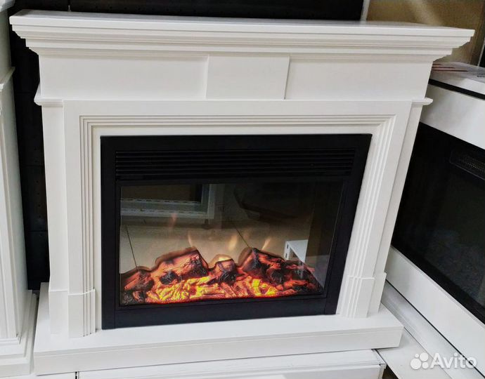 Электрокамин Coventry белый с очагом Moonblaze