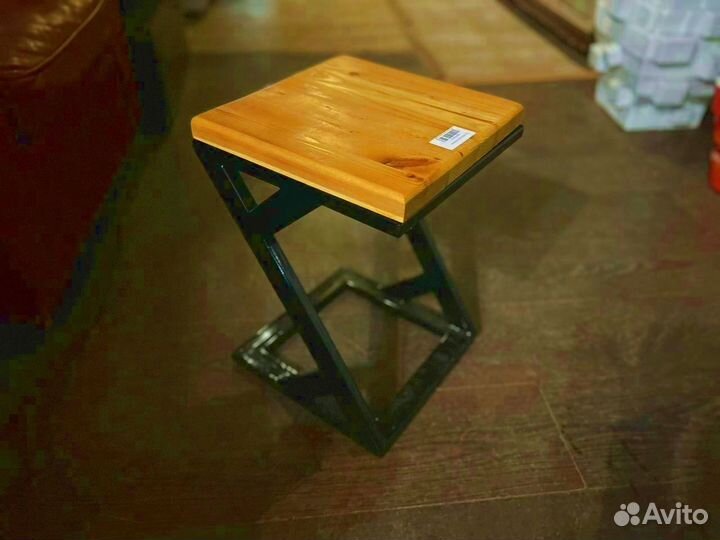 Табурет в стиле лофт