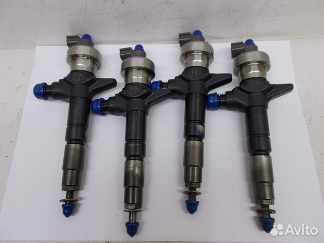 Форсунки Экскавaтop нiтаснi zх135 3.0 тdi 4JJ1