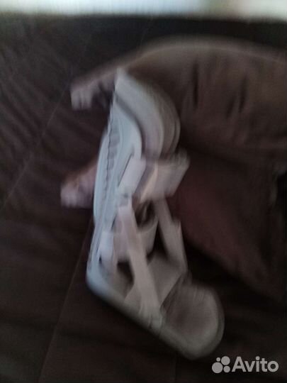 Тутор на стопу s