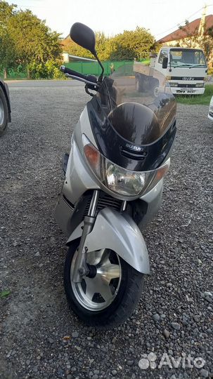 Максискутер Suzuki Skywave 250