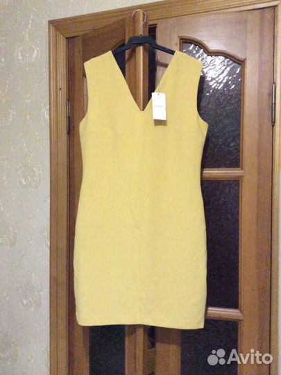 Много новых платьев от Mango