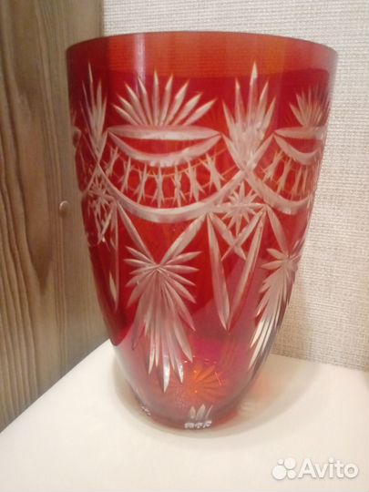 Вазы рубиновое стекло/хрусталь 26 см