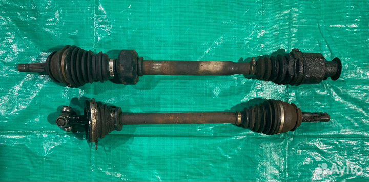 Привод левый правый Renault Sandero 1 Logan