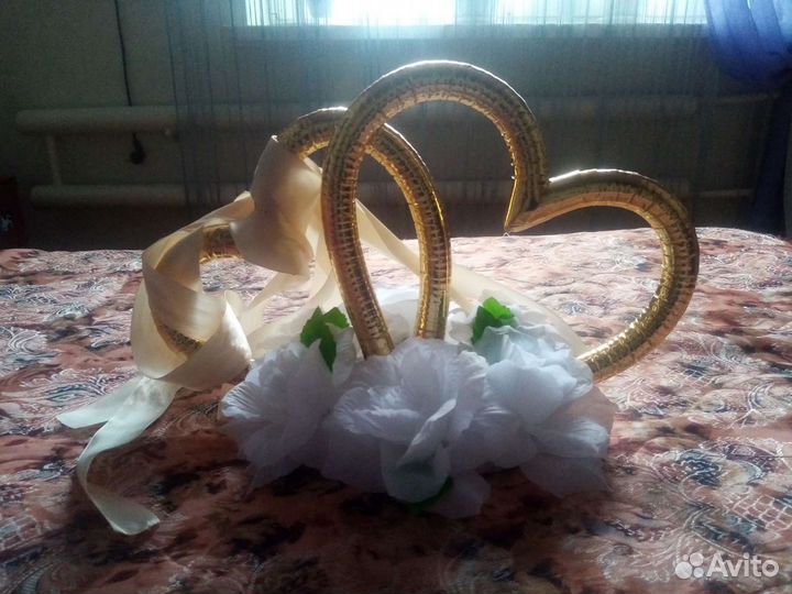 Украшение на автомобиль