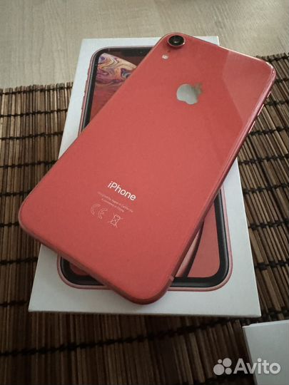 iPhone Xr, 64 ГБ