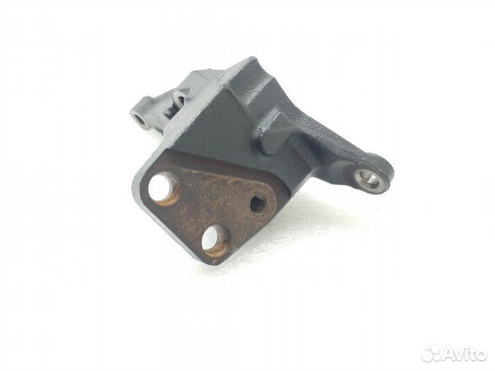 Кронштейн двигателя правый Toyota Wish ZNE10G 1.8