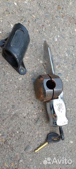 Блокиратор рулевого вала