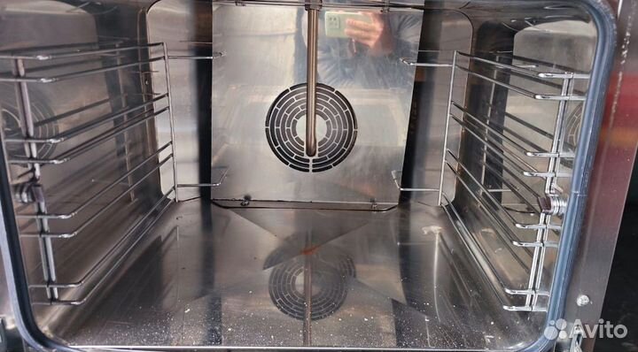 Конвекционная печь unox XFT133