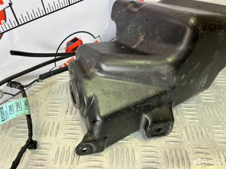 Бачок омывателя с мотором Chevrolet Orlando