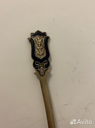 Серебряная вилка