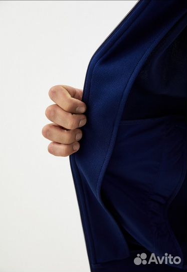 Спортивный костюм adidas