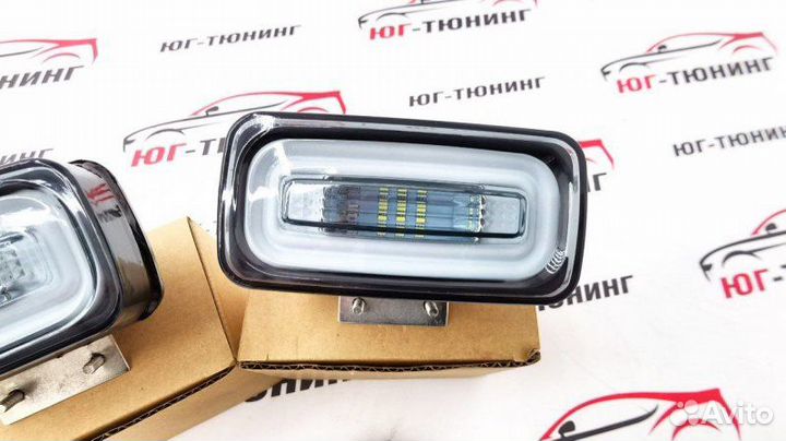 Противотуманки на Mercedes G-class серые в задний