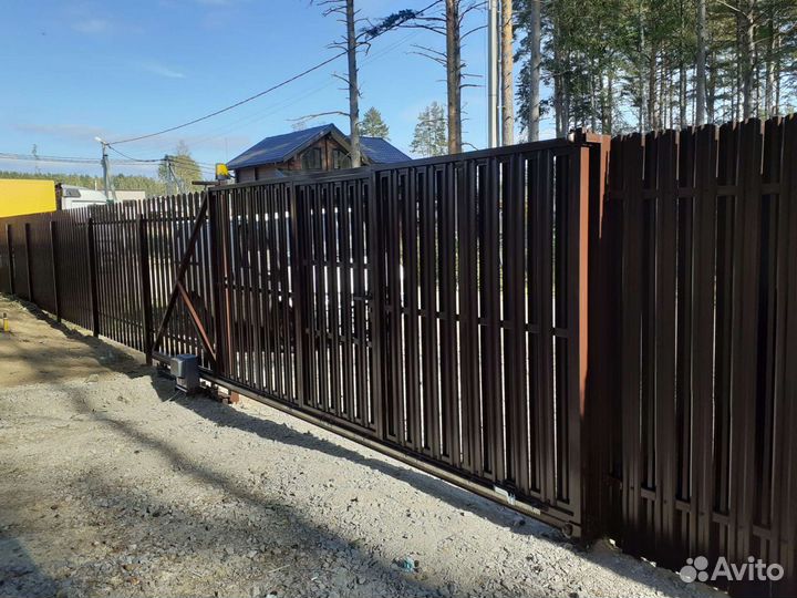 Забор из профнастила и евроштакетника под ключ