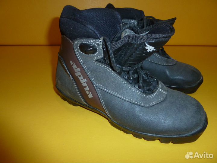 Лыжные ботинки alpina