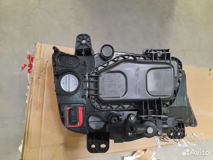 81.25101-6731 Фара основная MAN