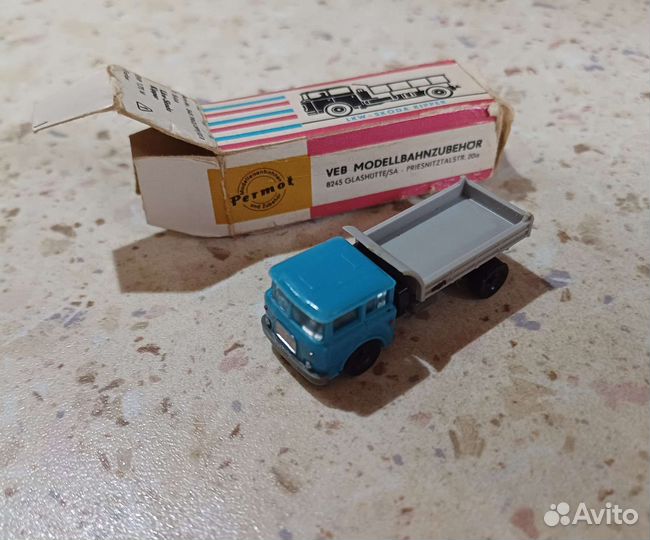 Игрушки машинки ГДР