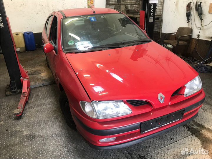 Разбор на запчасти Renault Megane