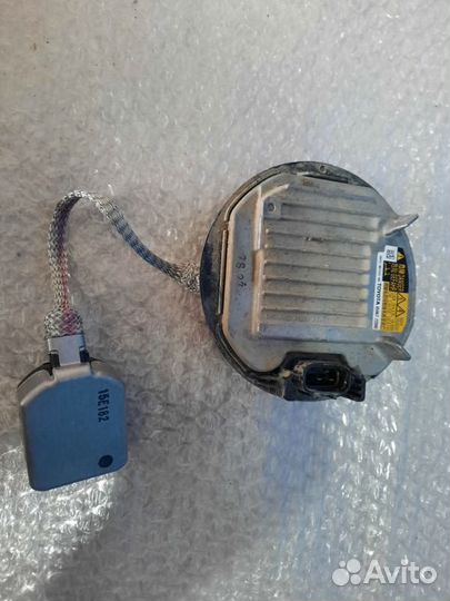 Блок ксенона передний Toyota Camry V55 2014+2017