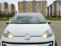 Volkswagen Up 1.0 AMT, 2013, 82 000 км, с пробегом, цена 1 070 000 руб.